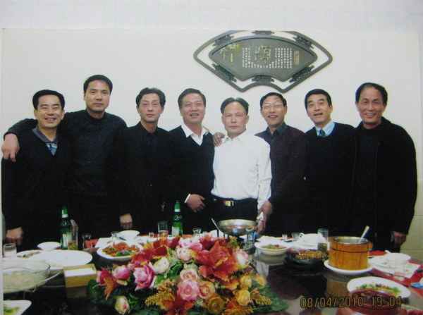 dvubb 按此在新窗口浏览图片